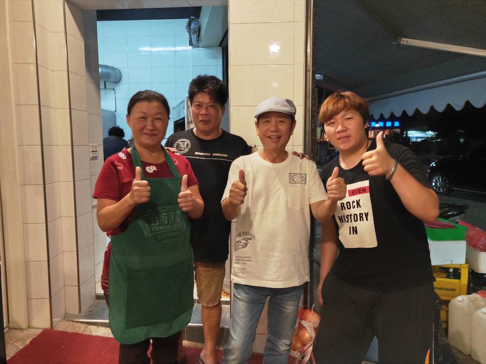 ​今天 永遠的小朋友 黃西田 黃大哥與他的夫人以及友人來光臨本店啦!!的第2張圖片